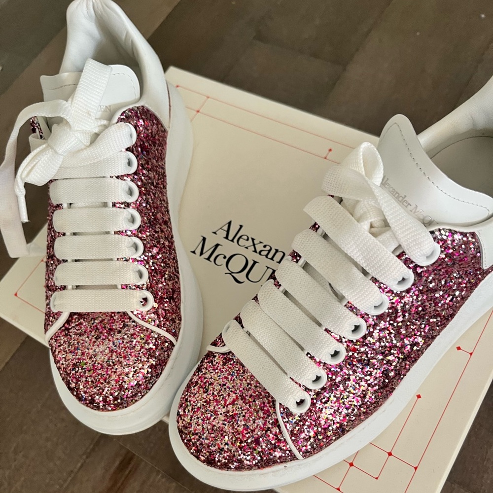 Cute Alexander McQueen sneakers.